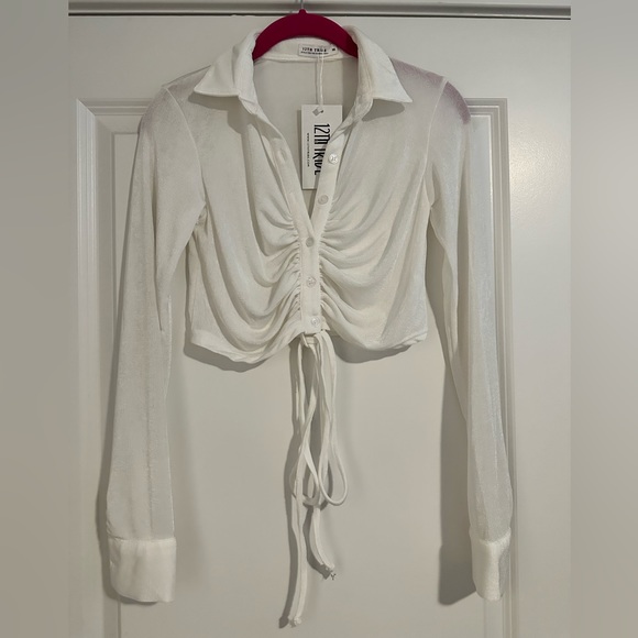 12th Tribe Samantha crop top. Medium, new with tags, in white - Picture 5 of 6